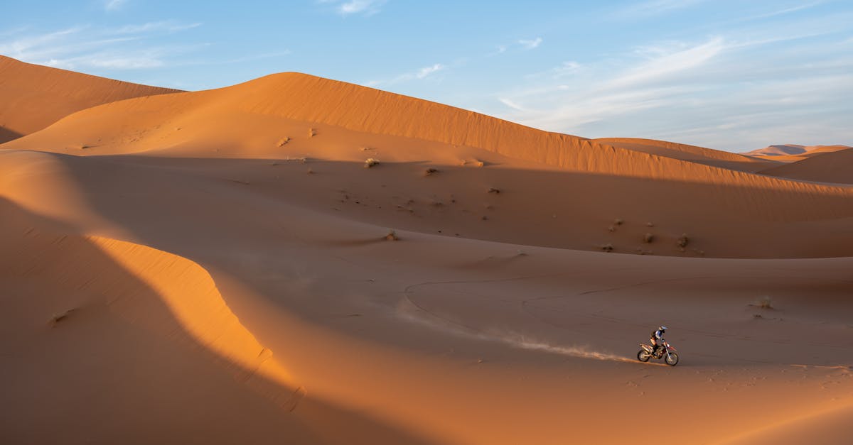 protégez votre moto avec notre assurance dédiée. bénéficiez de couvertures adaptées à vos besoins, d'un service client de qualité et de tarifs compétitifs. roulez en toute sérénité avec notre assurance moto !