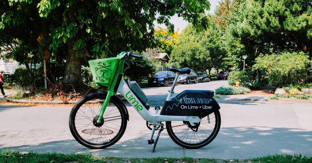 découvrez et comparez les meilleures assurances scooter pour trouver la couverture idéale à un prix compétitif. protégez-vous et votre véhicule avec nos conseils et offres personnalisées.