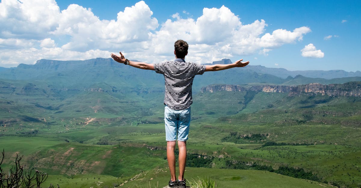 découvrez le véritable sens de la liberté avec notre exploration fascinante des valeurs, des droits et des aspirations qui façonnent notre quête d'indépendance.