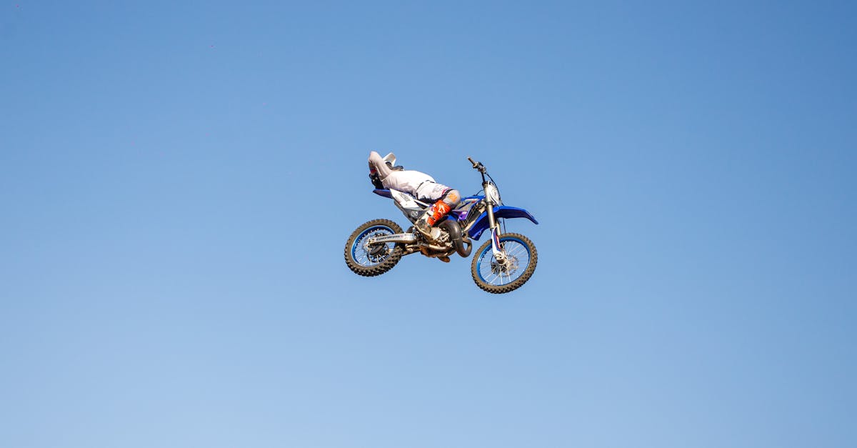 assurez votre moto avec une couverture complète et adaptée à vos besoins. profitez de tarifs compétitifs, d'une protection contre les accidents et le vol, et d'un service clientèle dédié. roulez serein avec notre assurance moto.