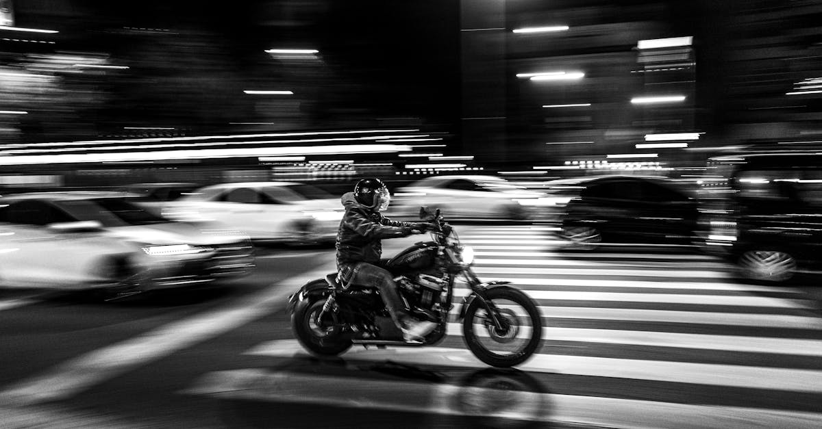 découvrez notre assurance moto sur mesure, conçue pour protéger votre véhicule et vous offrir une tranquillité d'esprit sur la route. bénéficiez de garanties adaptées à vos besoins et de tarifs compétitifs pour rouler en toute sérénité.