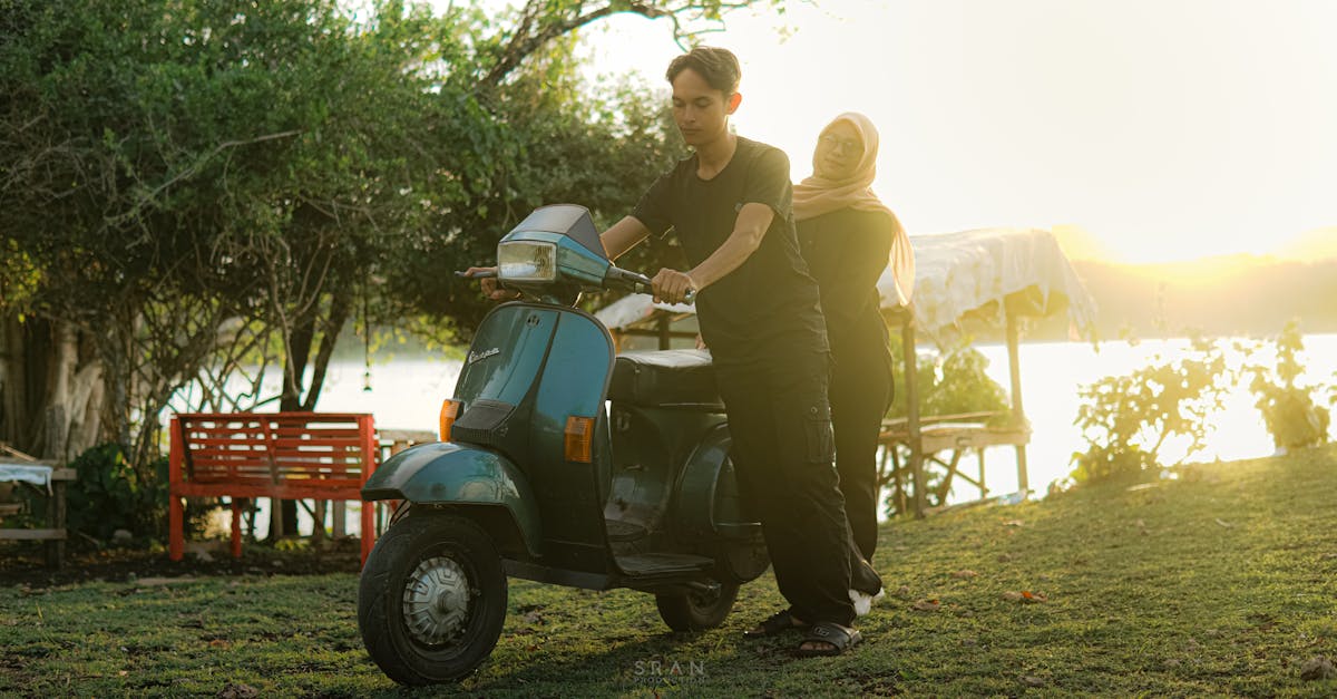 découvrez notre guide complet sur l'assurance scooter : trouvez les meilleures offres, comprenez les garanties essentielles et obtenez des conseils pour protéger votre véhicule à deux roues.