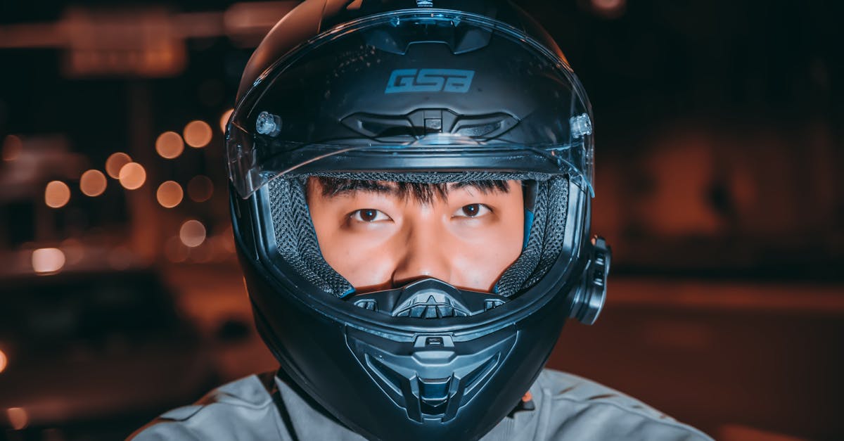 contactez amv pour obtenir des informations sur l'assurance moto. notre équipe est à votre disposition pour répondre à toutes vos questions et vous aider à choisir la couverture idéale pour votre deux-roues.