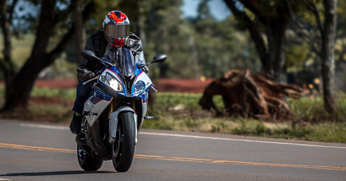 protégez votre moto avec une assurance adaptée à vos besoins. découvrez nos options d'assurance moto qui offrent une couverture complète, des tarifs compétitifs et un service client de qualité. obtenez un devis rapide et personnalisé dès aujourd'hui.