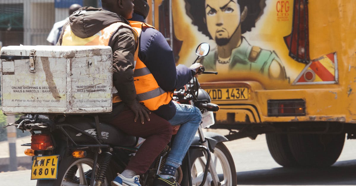 découvrez nos solutions d'assurance moto adaptées à vos besoins. protégez votre deux-roues contre les accidents, le vol et les dommages avec des garanties personnalisées et un service client à votre écoute. obtenez un devis en ligne rapide et sécurisé dès aujourd'hui!