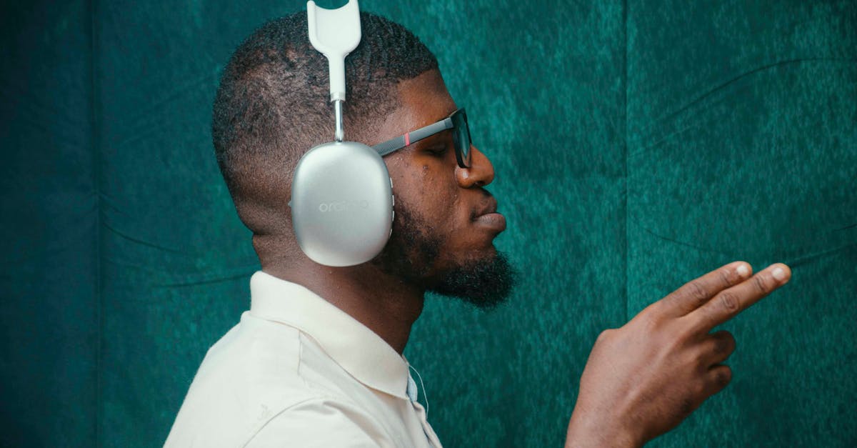 découvrez notre service d'assurance audio qui protège vos équipements sonores contre les dommages et les pertes. profitez d'une couverture complète pour vos appareils audio et bénéficiez d'une tranquillité d'esprit lors de vos sessions d'écoute.