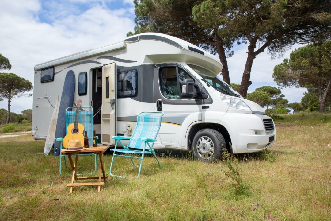 obtenez votre devis personnalisé pour l'amv de votre camping-car et découvrez les meilleures offres adaptées à vos besoins. comparez les options et payez moins pour protéger votre véhicule et profiter pleinement de vos voyages.