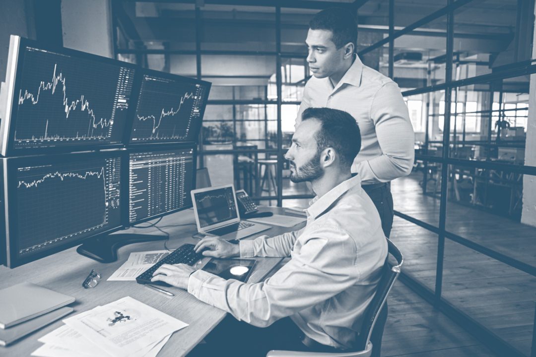 découvrez la gestion pilotée de votre assurance vie : une solution personnalisée pour optimiser votre épargne tout en bénéficiant de l'expertise d'un professionnel. assurez l'avenir de votre famille avec des investissements adaptés à vos objectifs.