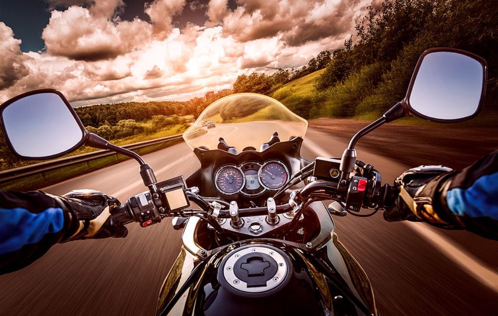 découvrez notre simulateur d'assurance moto qui vous permet de comparer facilement les offres des assureurs. évaluez les options adaptées à vos besoins et obtenez la meilleure couverture au meilleur prix pour votre moto. simplifiez votre recherche d'assurance grâce à notre outil intuitif.