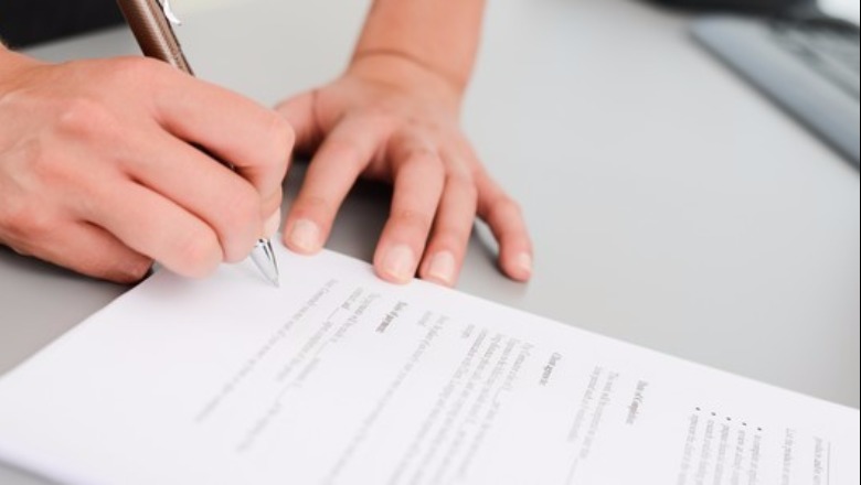 découvrez comment résilier votre assurance scooter grâce à la loi chatel. informez-vous sur vos droits et les étapes à suivre pour une résiliation simple et efficace.